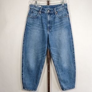 GAP High Rise Blue Jeans Relaxed Fit